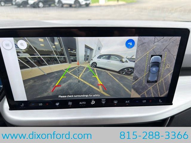 Used 2023 Ford Escape Platinum AWD/4WD image 13