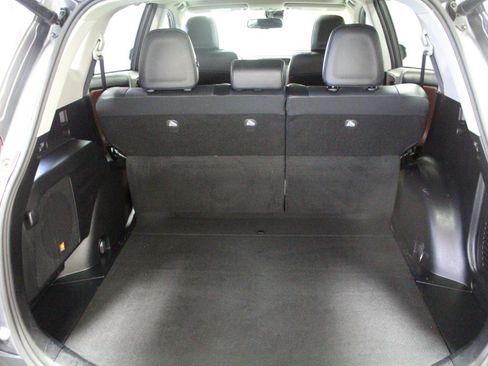 Used 2015 Toyota RAV4 Limited w/ Technology Package image 27