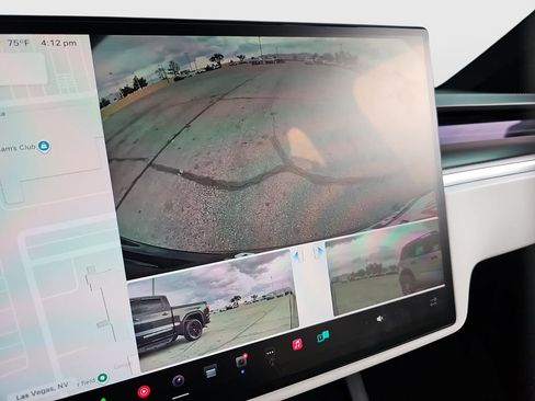 Used 2022 Tesla Model X Plaid image 14