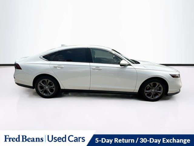 Used 2023 Honda Accord EX image 11