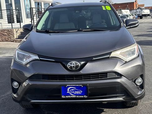 Used 2018 Toyota RAV4 XLE image 2
