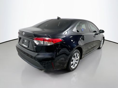 Used 2023 Toyota Corolla LE FWD image 4