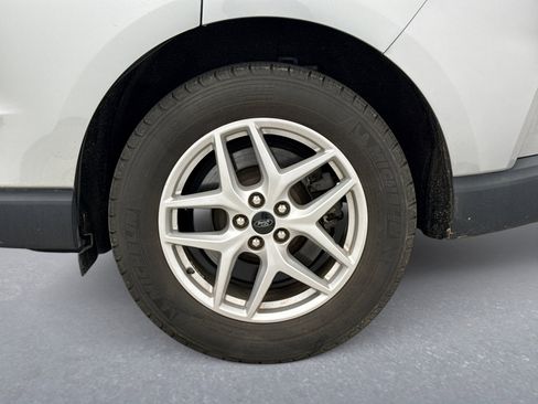 Used 2023 Ford Edge SEL w/ Convenience Package image 12