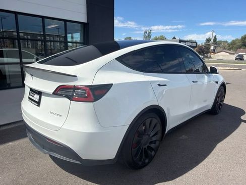 Used 2023 Tesla Model Y Performance AWD/4WD image 10