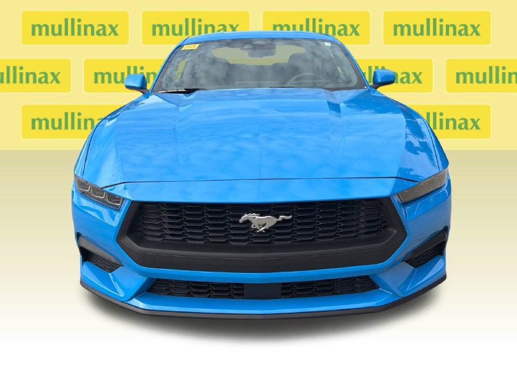 Used 2025 Ford Mustang Coupe RWD image 15