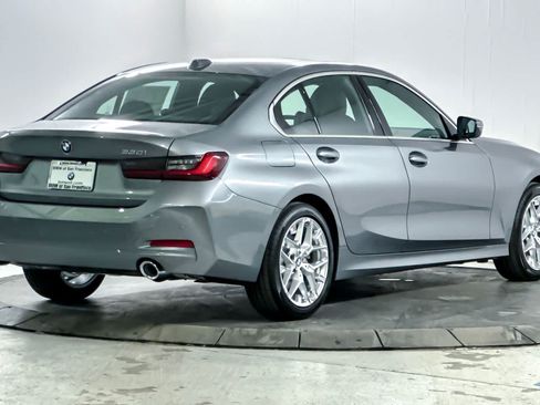 Used 2026 BMW 330i Sedan w/ Convenience Package RWD image 2
