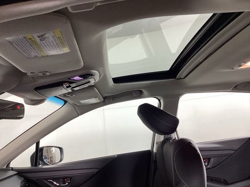 Used 2022 Subaru Legacy Premium image 29