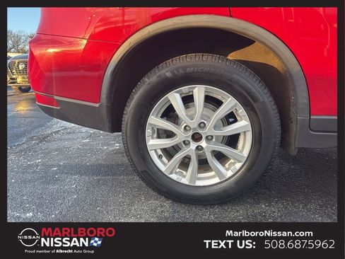 Used 2017 Nissan Rogue SV image 9