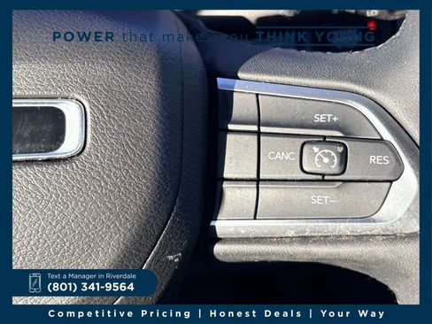 Used 2024 Jeep Compass Latitude image 18