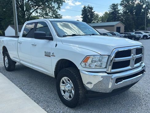 Used 2018 RAM 2500 SLT AWD/4WD image 9