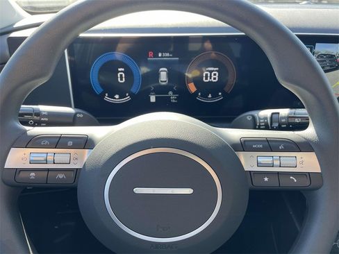 New 2026 Hyundai Tucson SEL image 18