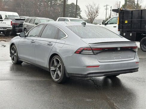 Used 2024 Honda Accord Sport image 4