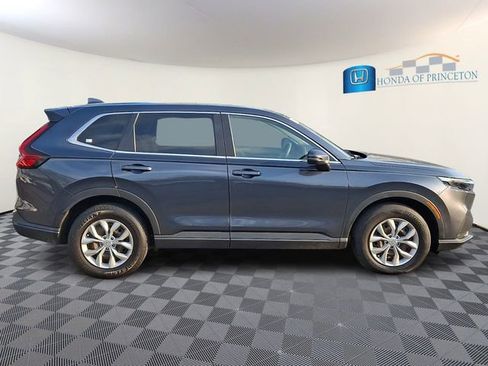 Used 2025 Honda CR-V EX image 7