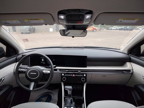 Used 2025 Hyundai Tucson SEL image 32