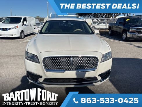 Used 2017 Lincoln Continental Reserve image 2