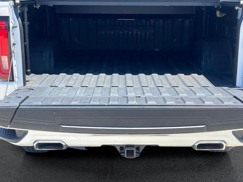 Used 2019 GMC Sierra 1500 Denali w/ Technology Package RWD image 19