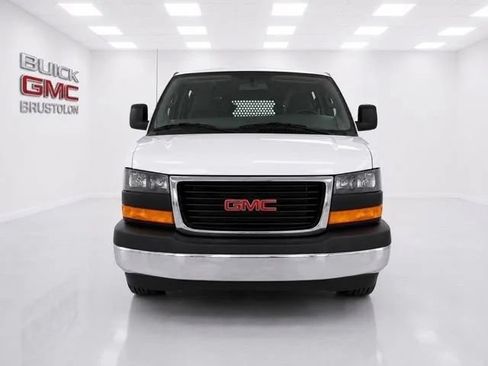 Used 2025 GMC Savana 2500 w/ Driver Convenience Package RWD image 8