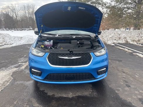 New 2026 Chrysler Pacifica Select image 14