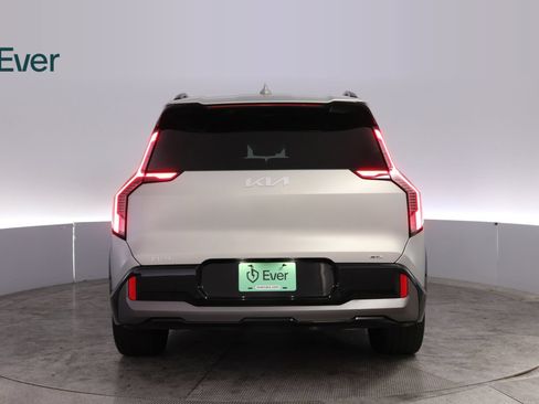 Used 2024 Kia EV9 GT-Line AWD/4WD image 15