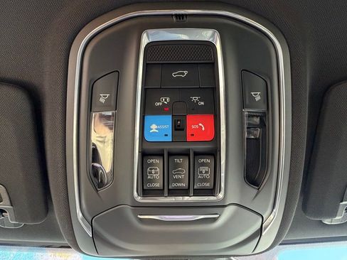 New 2025 Jeep Grand Cherokee L Limited image 26