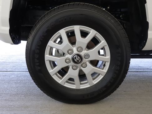 Used 2026 Toyota Tacoma SR5 RWD image 27