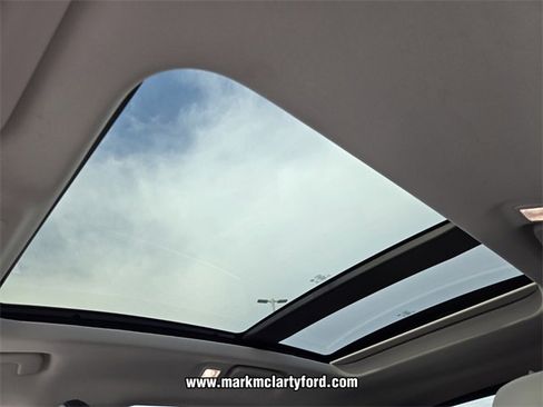 New 2025 Ford Escape SE image 6