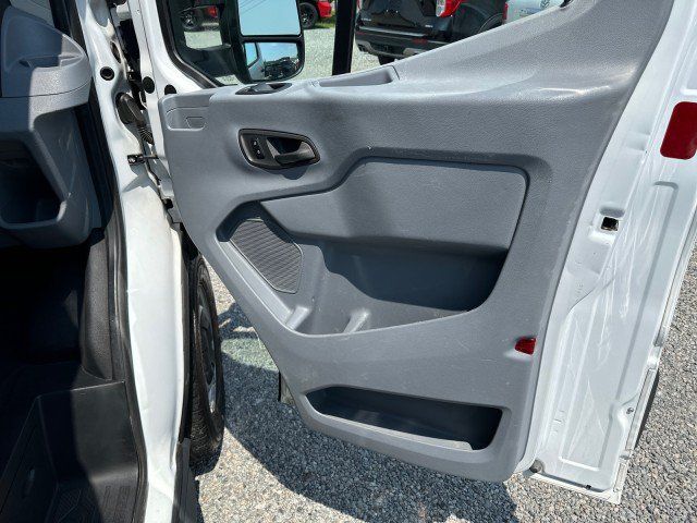 Used 2018 Ford Transit 250 138 RWD image 28