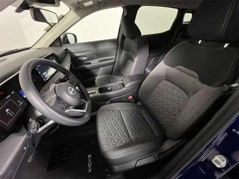 New 2026 Nissan Kicks SV image 13