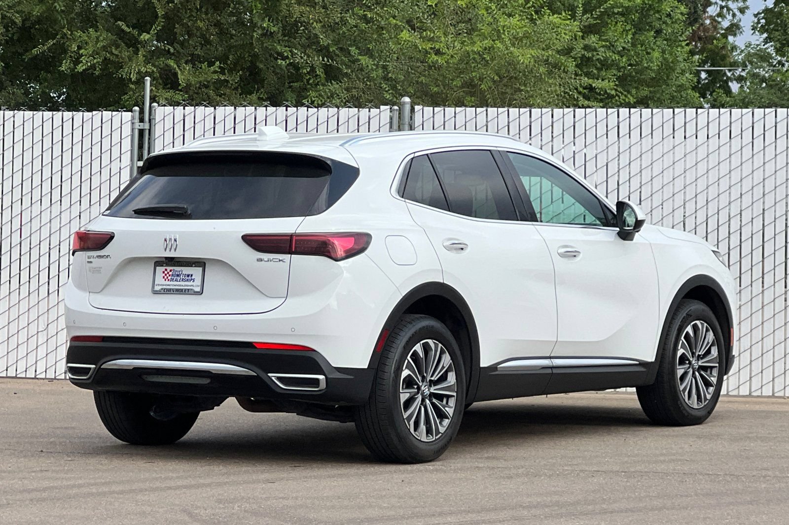 Used 2024 Buick Envision Preferred AWD/4WD image 4