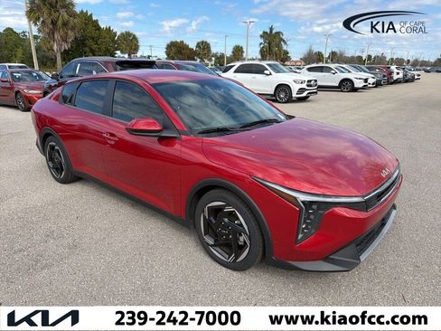 Certified 2025 Kia K4 EX image 9