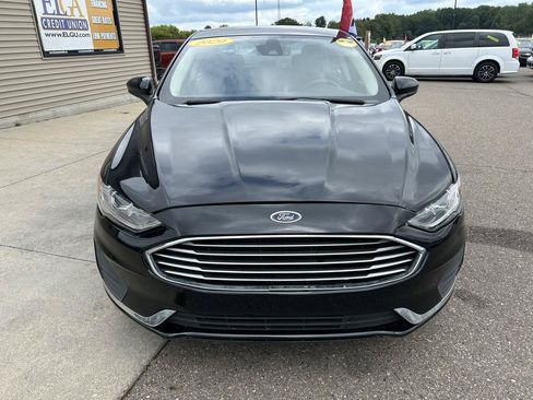 Used 2020 Ford Fusion SE FWD image 2