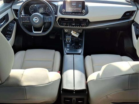 Used 2021 Nissan Rogue SV w/ Premium Package FWD image 11
