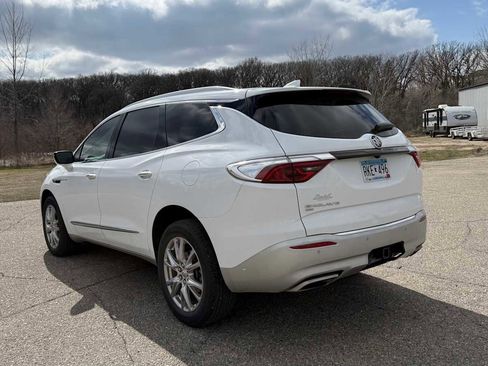 Used 2023 Buick Enclave Essence w/ Experience Buick Package AWD/4WD image 4