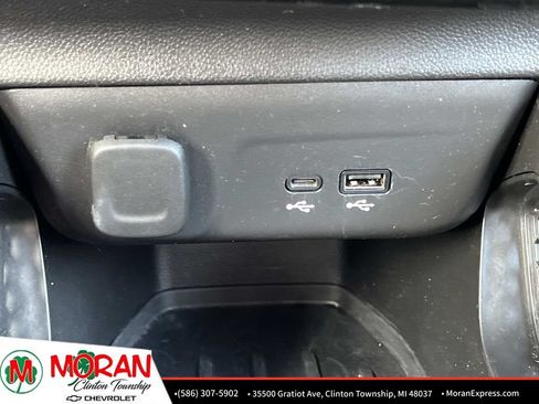 Used 2025 Chevrolet TrailBlazer LT AWD/4WD image 23