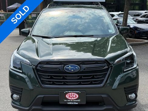 Used 2023 Subaru Forester Premium AWD/4WD image 3