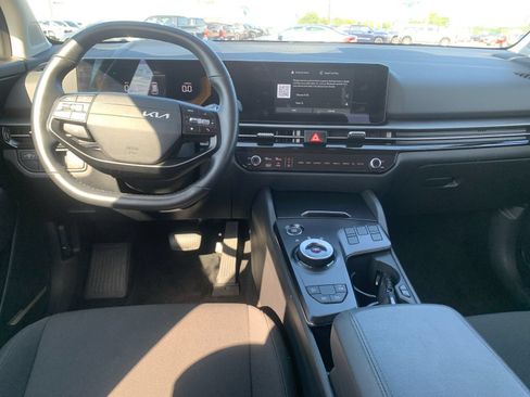 Used 2026 Kia Sportage LX FWD image 17