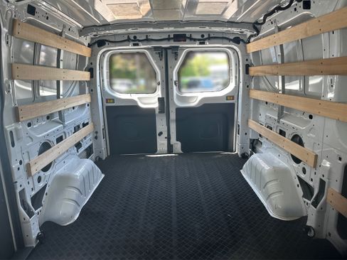 Used 2024 Ford Transit 250 Low Roof w/ Exterior Upgrade Package RWD image 27