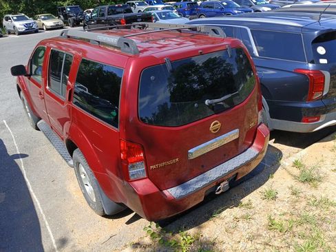 Used 2006 Nissan Pathfinder SE AWD/4WD image 3