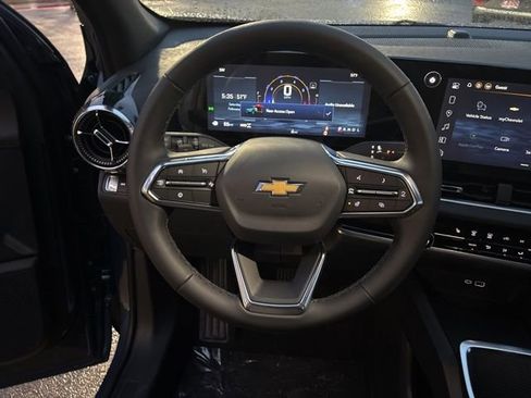 New 2026 Chevrolet Equinox LT w/ Safety and Technology Package AWD/4WD image 16