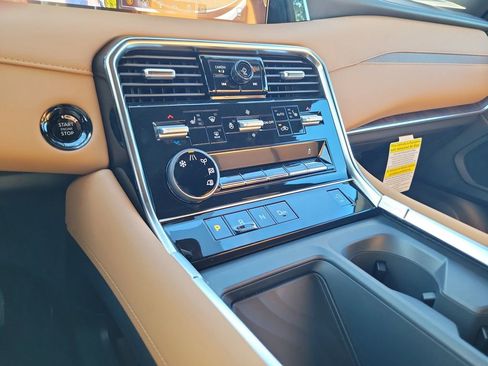 New 2026 Nissan Armada SL w/ Captain's Chari Seat Package image 12