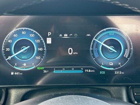 Certified 2025 Hyundai Elantra SEL w/ Cargo Package image 24