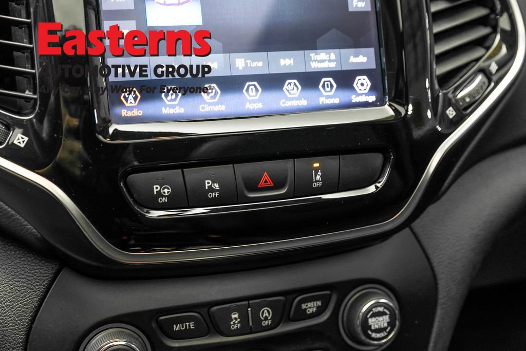Used 2021 Jeep Cherokee Limited w/ Mopar Interior Package AWD/4WD image 21
