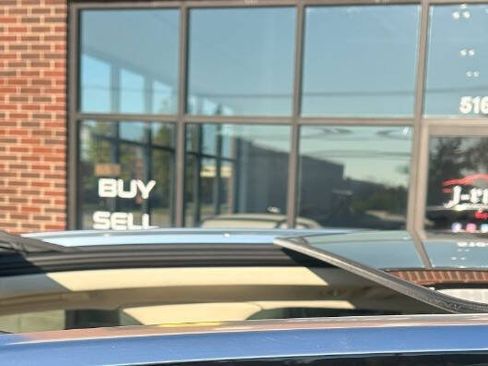 Used 2019 Bentley Bentayga image 39