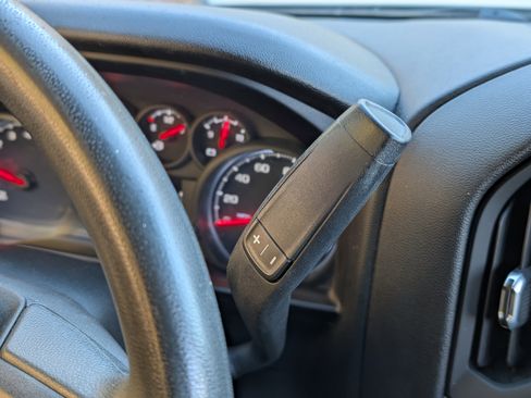 Used 2022 Chevrolet Silverado 1500 Custom image 28