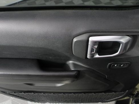 Used 2020 Jeep Gladiator Sport w/ Quick Order Package 24S image 13