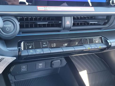 New 2026 Toyota Prius Plug-In Hybrid image 21