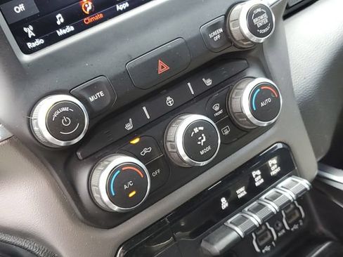 Used 2020 RAM 1500 Big Horn AWD/4WD image 34