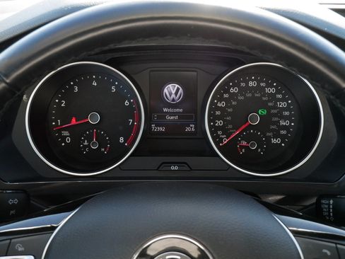 Used 2018 Volkswagen Tiguan SE w/ 3rd Row Seat Package image 21