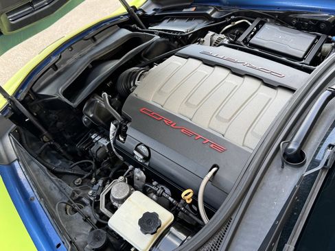 Used 2016 Chevrolet Corvette Stingray Coupe w/ Battery Protection Package image 10
