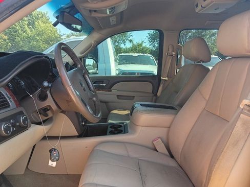 Used 2013 GMC Yukon SLT w/ Suspension Package, Autoride AWD/4WD image 10